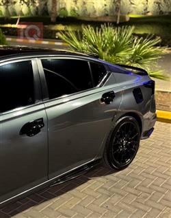 نيسان ألتيما